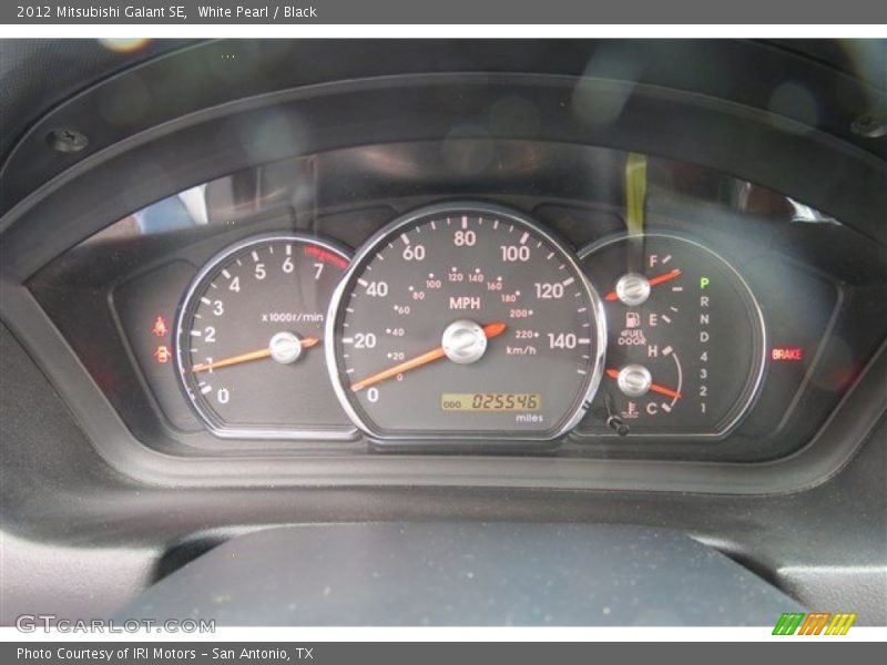 White Pearl / Black 2012 Mitsubishi Galant SE