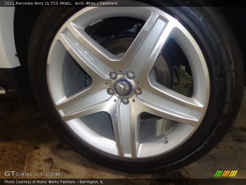 Arctic White / Cashmere 2011 Mercedes-Benz GL 550 4Matic