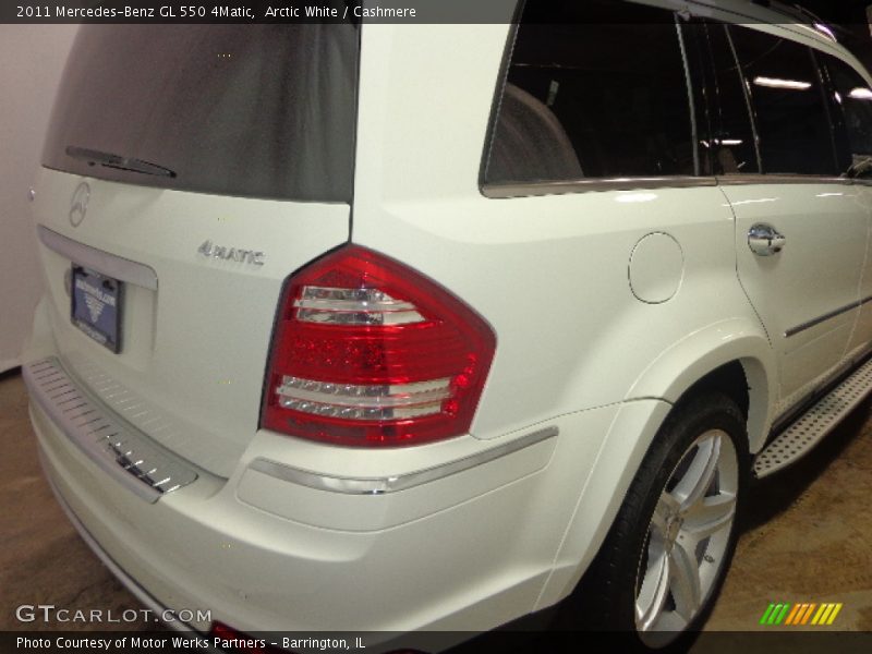 Arctic White / Cashmere 2011 Mercedes-Benz GL 550 4Matic