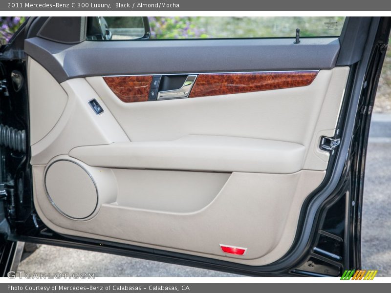 Black / Almond/Mocha 2011 Mercedes-Benz C 300 Luxury