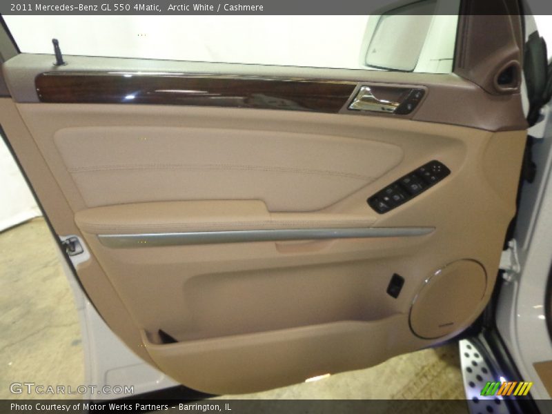 Arctic White / Cashmere 2011 Mercedes-Benz GL 550 4Matic