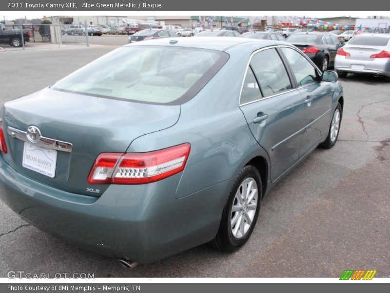 Aloe Green Metallic / Bisque 2011 Toyota Camry XLE