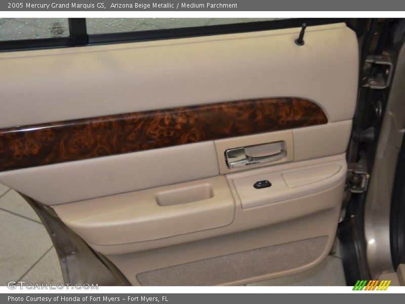 Arizona Beige Metallic / Medium Parchment 2005 Mercury Grand Marquis GS