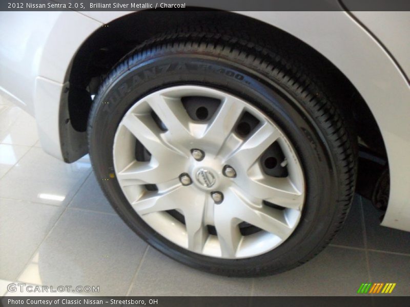 Brilliant Silver Metallic / Charcoal 2012 Nissan Sentra 2.0 S