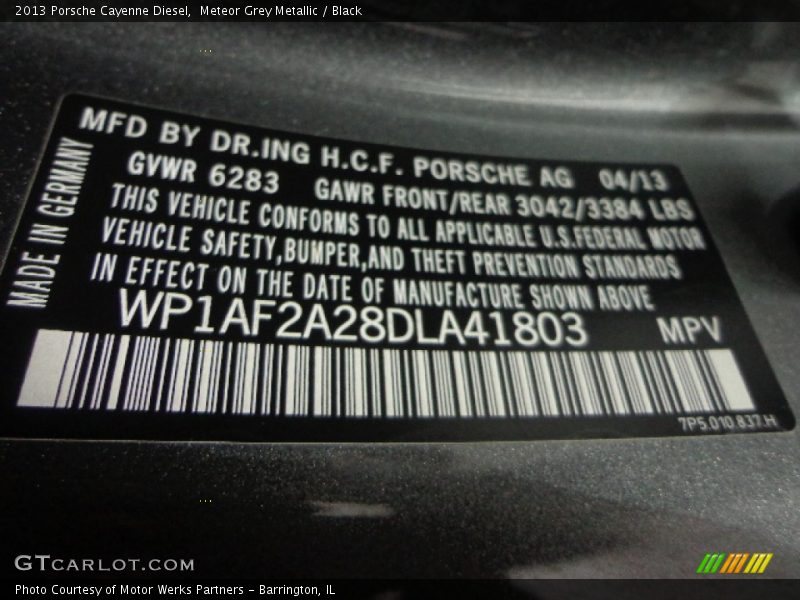 Meteor Grey Metallic / Black 2013 Porsche Cayenne Diesel