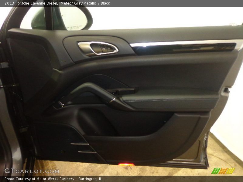 Meteor Grey Metallic / Black 2013 Porsche Cayenne Diesel