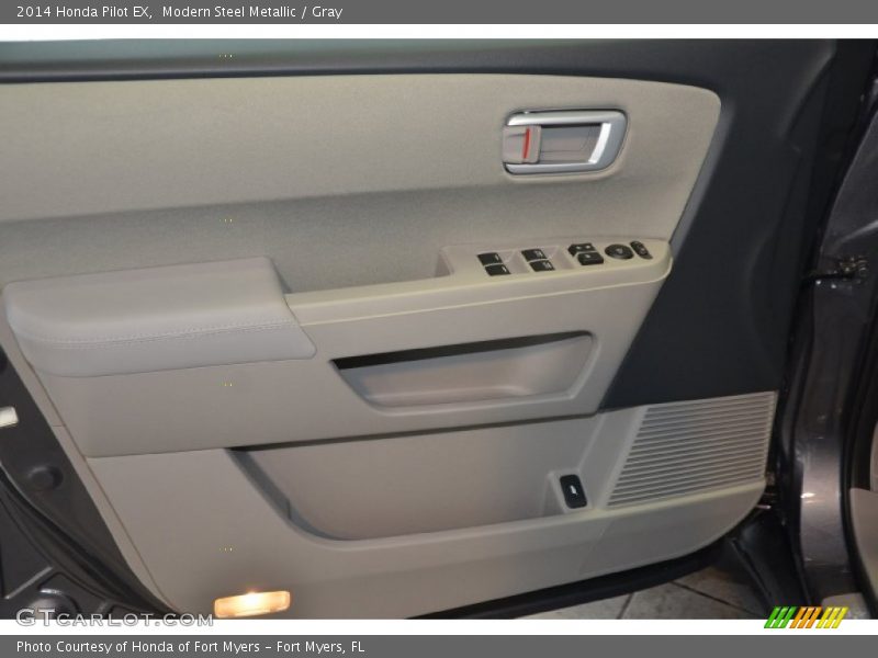 Modern Steel Metallic / Gray 2014 Honda Pilot EX