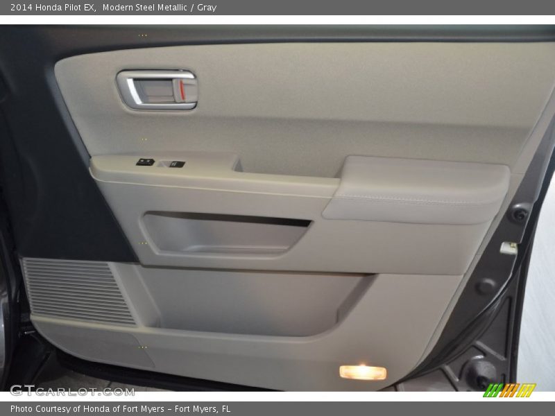 Modern Steel Metallic / Gray 2014 Honda Pilot EX