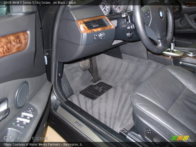 Jet Black / Black 2008 BMW 5 Series 528xi Sedan