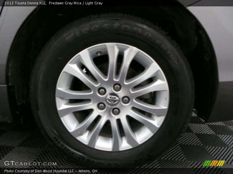 Predawn Gray Mica / Light Gray 2013 Toyota Sienna XLE