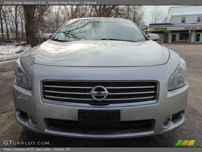 Radiant Silver Metallic / Charcoal 2009 Nissan Maxima 3.5 SV