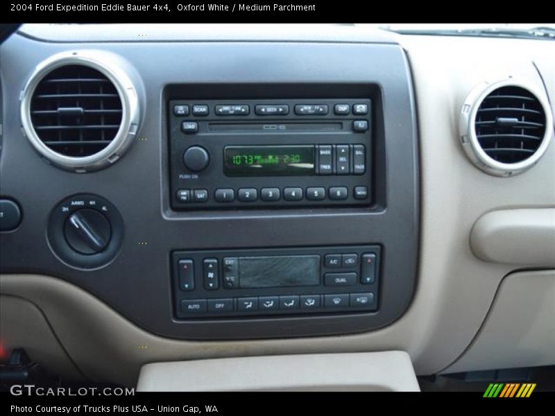 Oxford White / Medium Parchment 2004 Ford Expedition Eddie Bauer 4x4