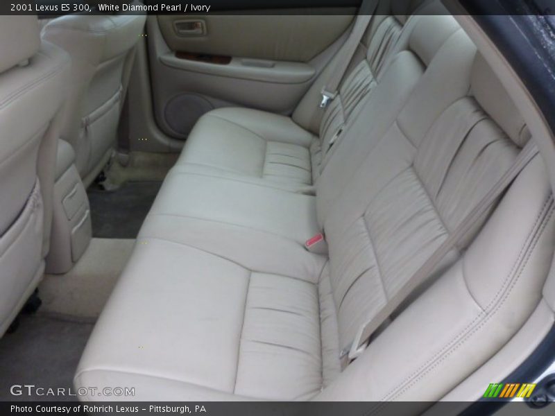 White Diamond Pearl / Ivory 2001 Lexus ES 300