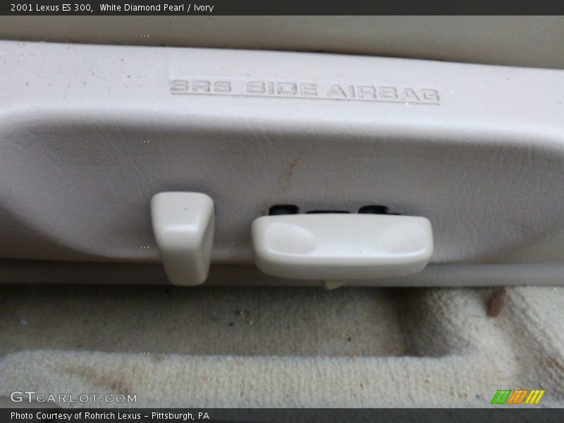 White Diamond Pearl / Ivory 2001 Lexus ES 300