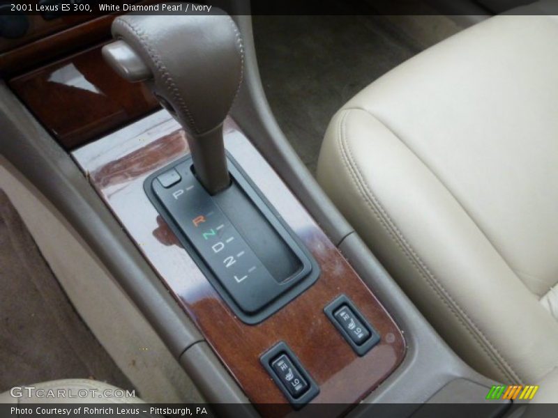 White Diamond Pearl / Ivory 2001 Lexus ES 300