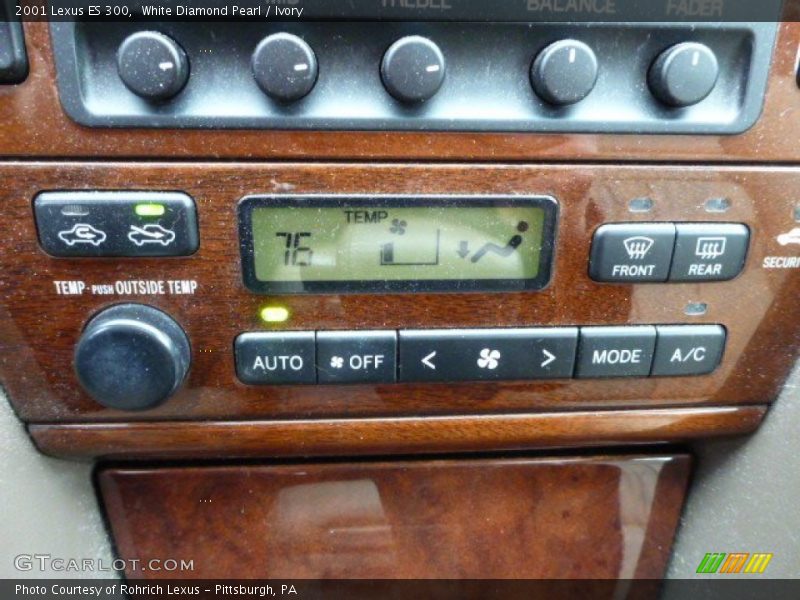 White Diamond Pearl / Ivory 2001 Lexus ES 300