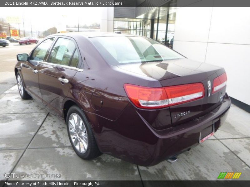 Bordeaux Reserve Metallic / Light Camel 2011 Lincoln MKZ AWD