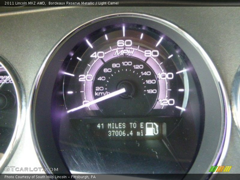 Bordeaux Reserve Metallic / Light Camel 2011 Lincoln MKZ AWD