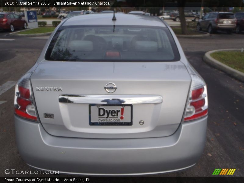 Brilliant Silver Metallic / Charcoal 2010 Nissan Sentra 2.0 S