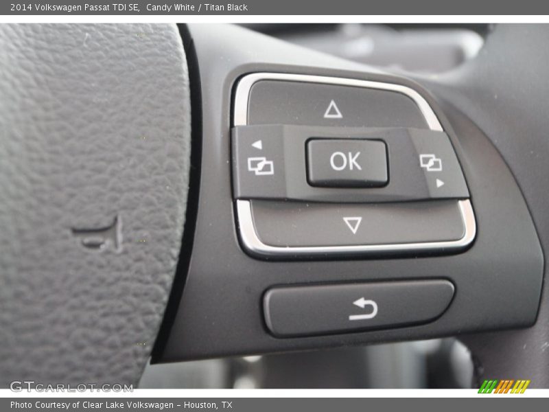 Candy White / Titan Black 2014 Volkswagen Passat TDI SE