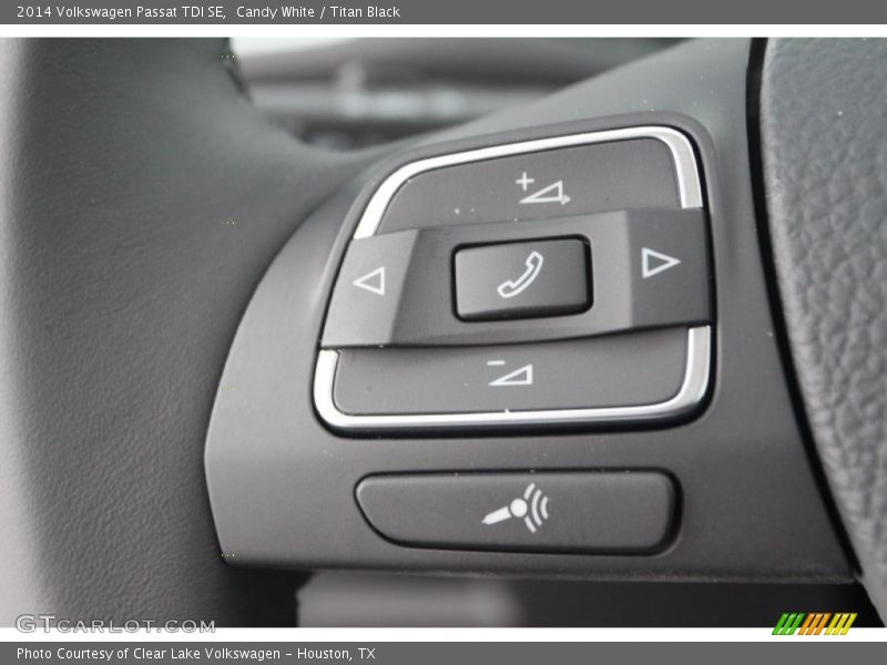 Candy White / Titan Black 2014 Volkswagen Passat TDI SE