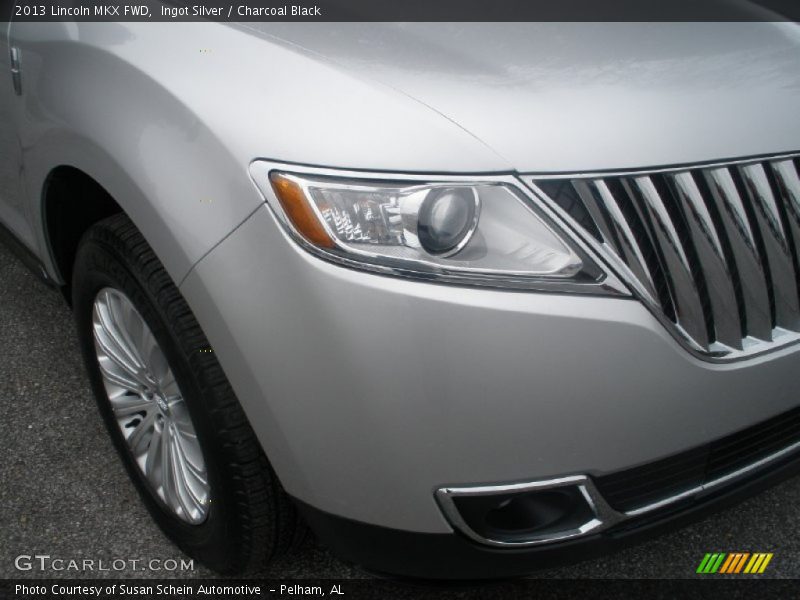 Ingot Silver / Charcoal Black 2013 Lincoln MKX FWD