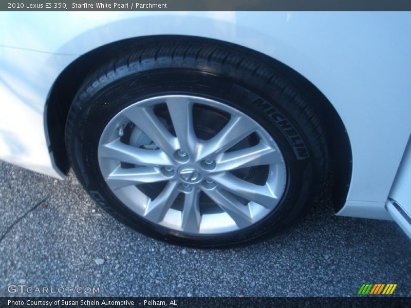 Starfire White Pearl / Parchment 2010 Lexus ES 350