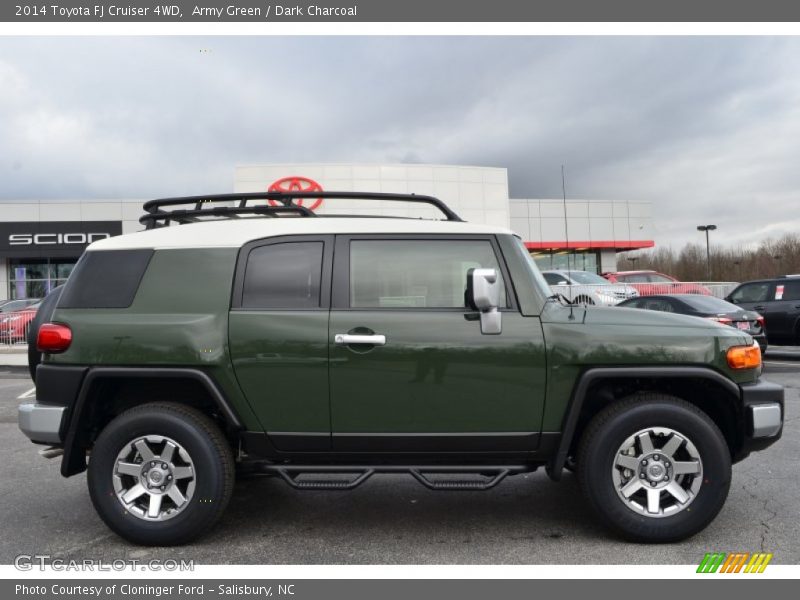 Army Green / Dark Charcoal 2014 Toyota FJ Cruiser 4WD