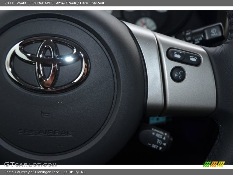 Army Green / Dark Charcoal 2014 Toyota FJ Cruiser 4WD