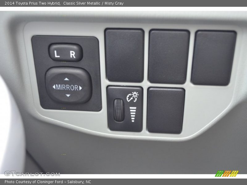 Classic Silver Metallic / Misty Gray 2014 Toyota Prius Two Hybrid