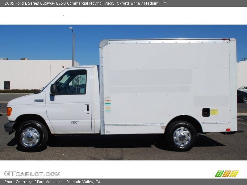 Oxford White / Medium Flint 2005 Ford E Series Cutaway E350 Commercial Moving Truck