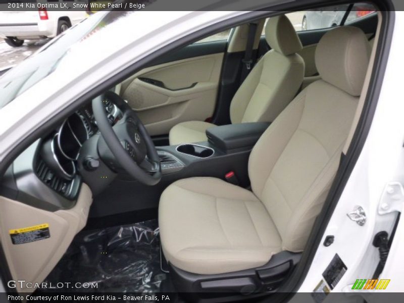 Front Seat of 2014 Optima LX