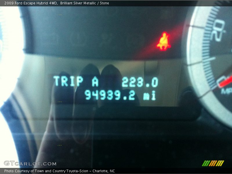 Brilliant Silver Metallic / Stone 2009 Ford Escape Hybrid 4WD