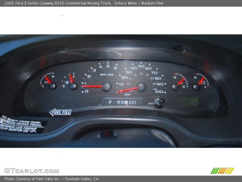 Oxford White / Medium Flint 2005 Ford E Series Cutaway E350 Commercial Moving Truck