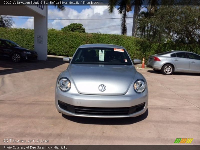 Reflex Silver Metallic / Titan Black 2012 Volkswagen Beetle 2.5L