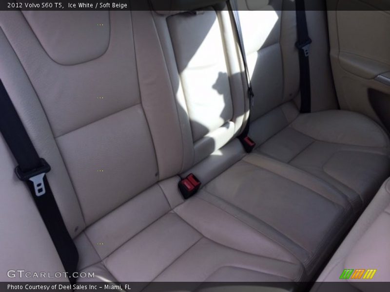 Ice White / Soft Beige 2012 Volvo S60 T5