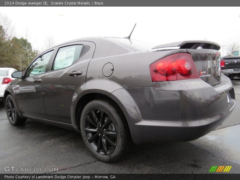 Granite Crystal Metallic / Black 2014 Dodge Avenger SE