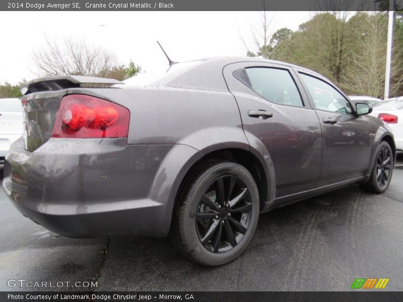 Granite Crystal Metallic / Black 2014 Dodge Avenger SE