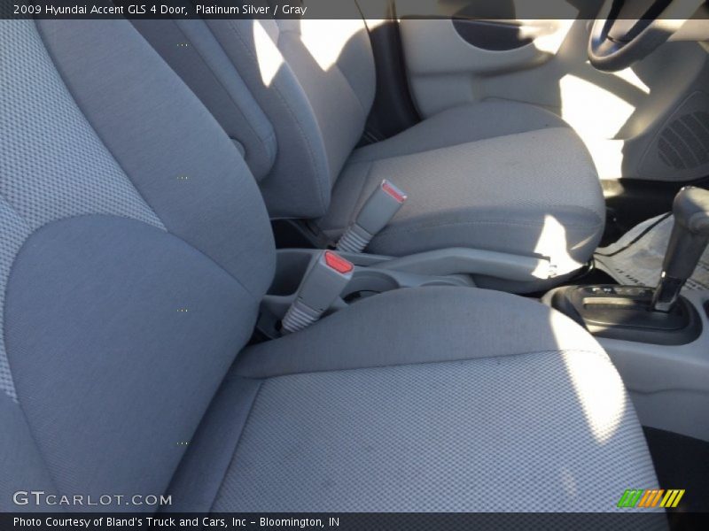 Platinum Silver / Gray 2009 Hyundai Accent GLS 4 Door