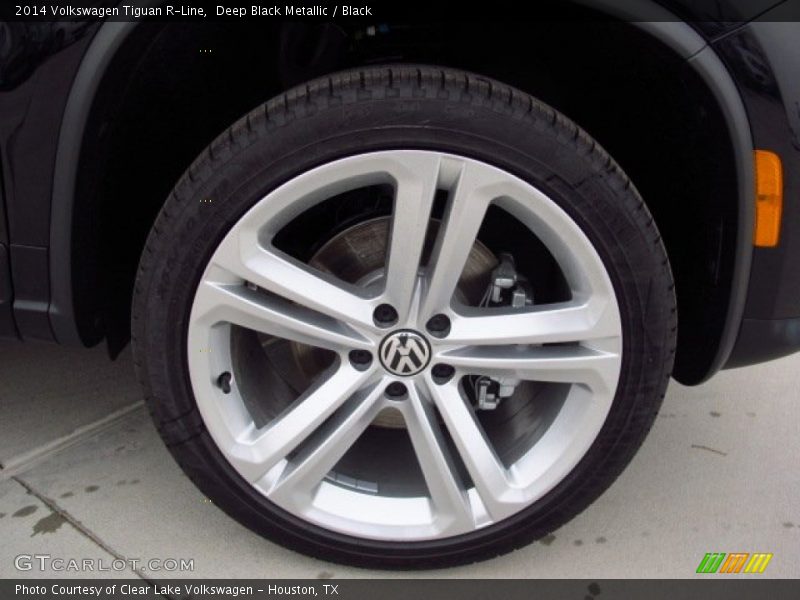 Deep Black Metallic / Black 2014 Volkswagen Tiguan R-Line