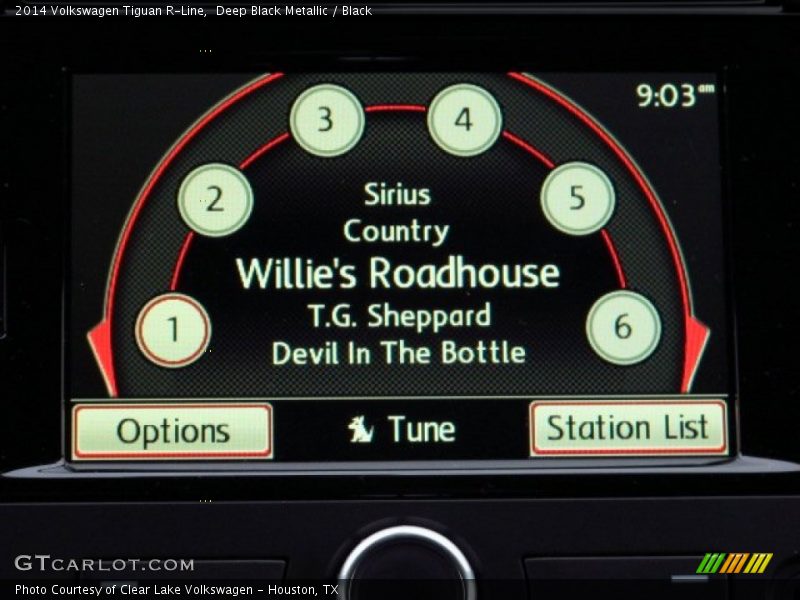 Deep Black Metallic / Black 2014 Volkswagen Tiguan R-Line