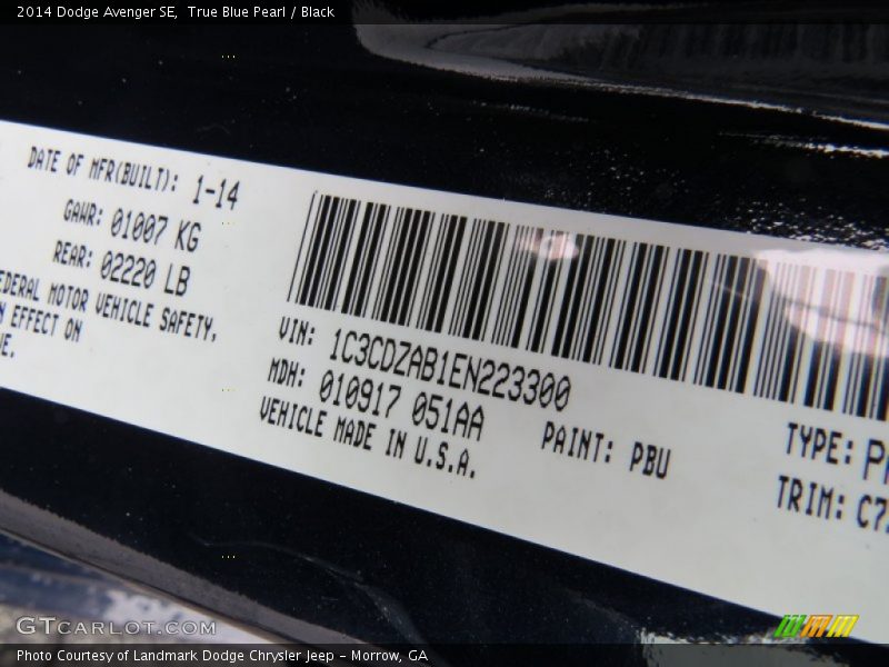 True Blue Pearl / Black 2014 Dodge Avenger SE