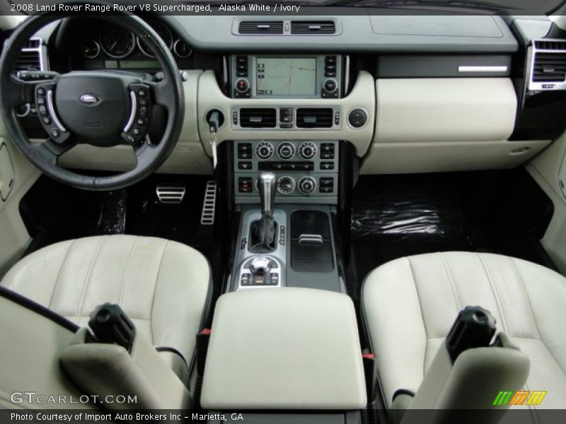Dashboard of 2008 Range Rover V8 Supercharged