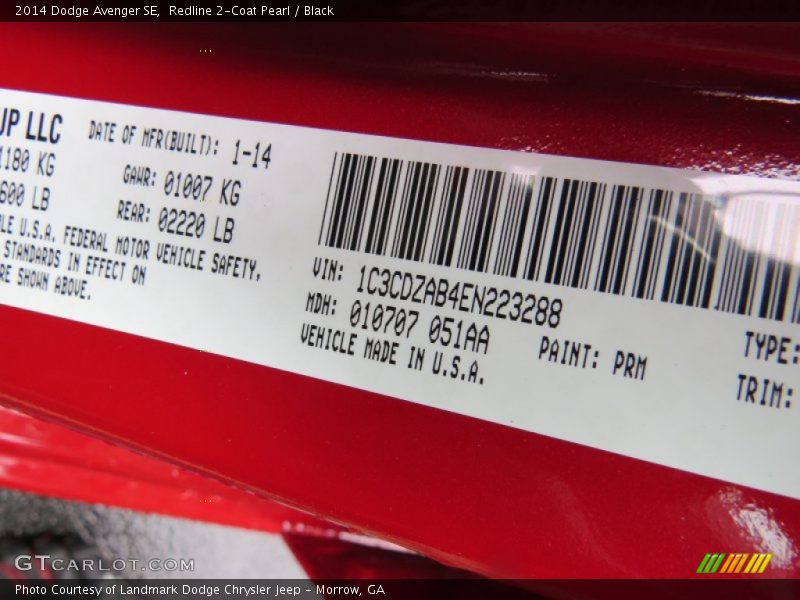 Redline 2-Coat Pearl / Black 2014 Dodge Avenger SE