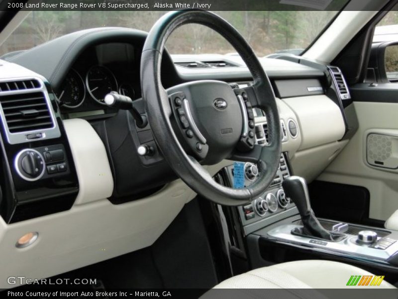 Dashboard of 2008 Range Rover V8 Supercharged