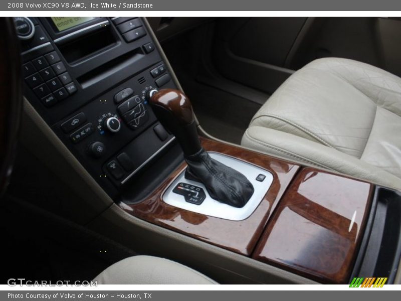 Ice White / Sandstone 2008 Volvo XC90 V8 AWD