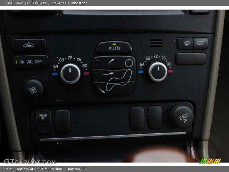 Ice White / Sandstone 2008 Volvo XC90 V8 AWD