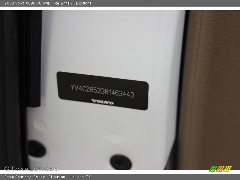 Ice White / Sandstone 2008 Volvo XC90 V8 AWD