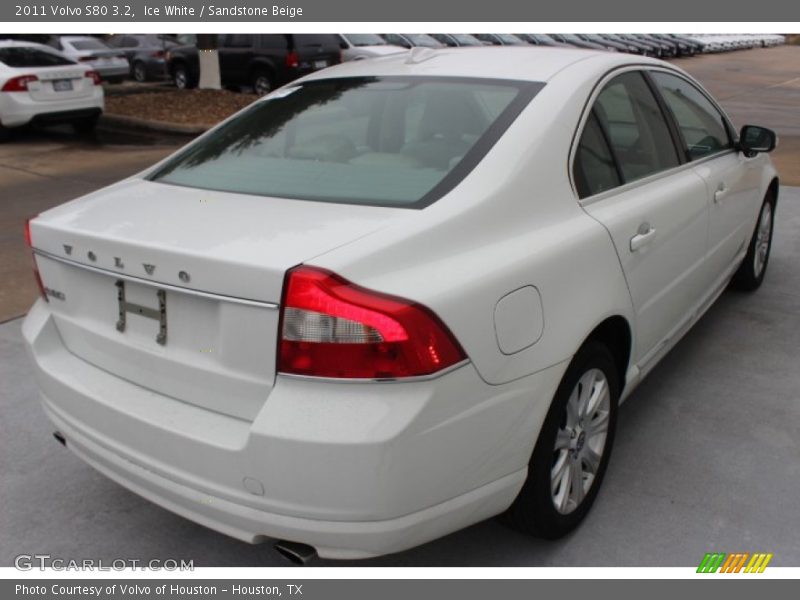 Ice White / Sandstone Beige 2011 Volvo S80 3.2