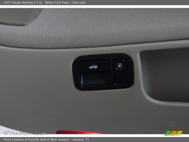 Winter Frost Pearl / Cafe Latte 2007 Nissan Maxima 3.5 SL